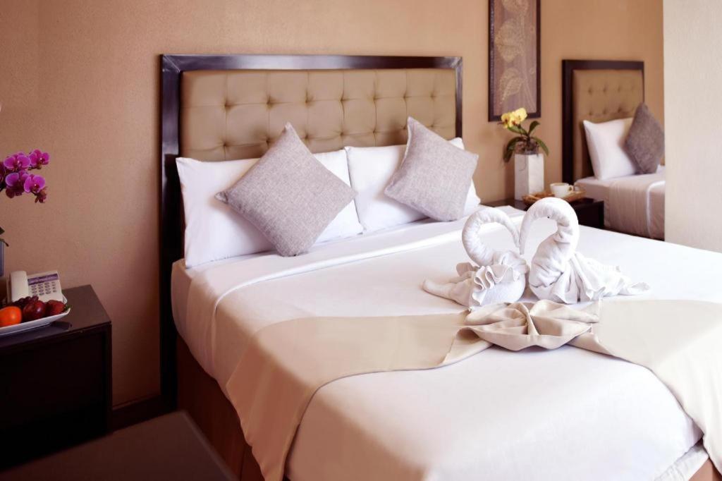 Aura One Hotel Baguio City Zewnętrze zdjęcie